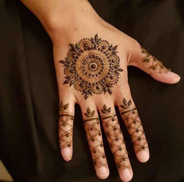 Round Design/Gol Tikka Mehndi With Unlimited Image Mylargebox