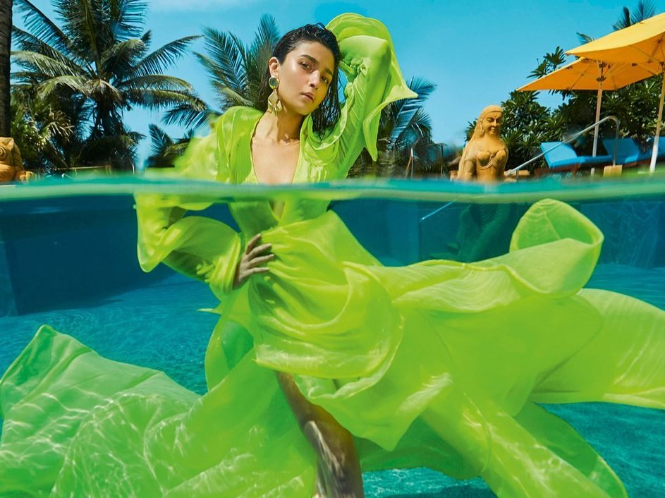 Alia Terrified Everybody In Bold Underwater Photoshoot