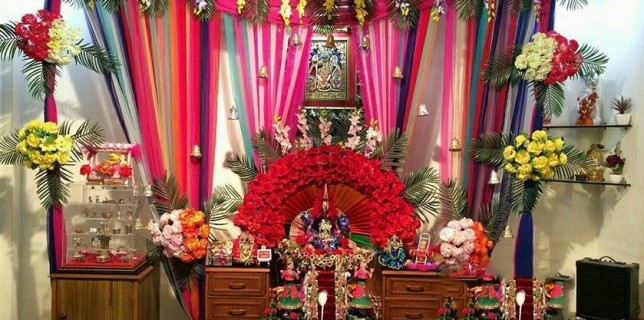 On the day of Janmashtami, decorate your bal Gopal/laddu gopal/thakur ji/krishna ji