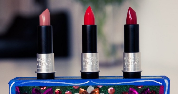 Choose your lip shade based on your zodiac sign