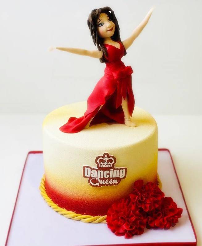 dancing cake
