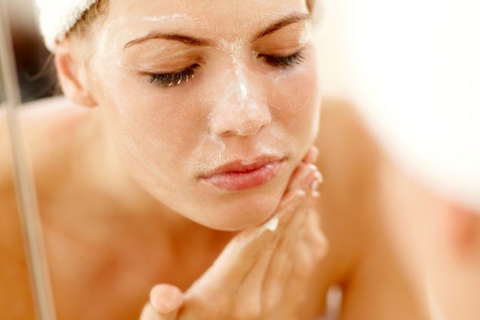 Never make these mistakes while using face scrub