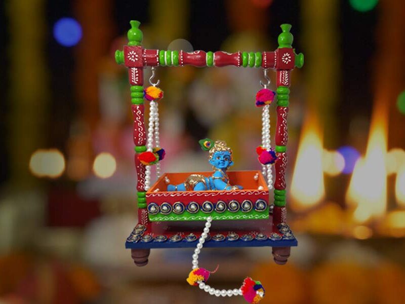 This year on Janmashtami, decorate your Kanha ji like this, you will get exclusive fruits