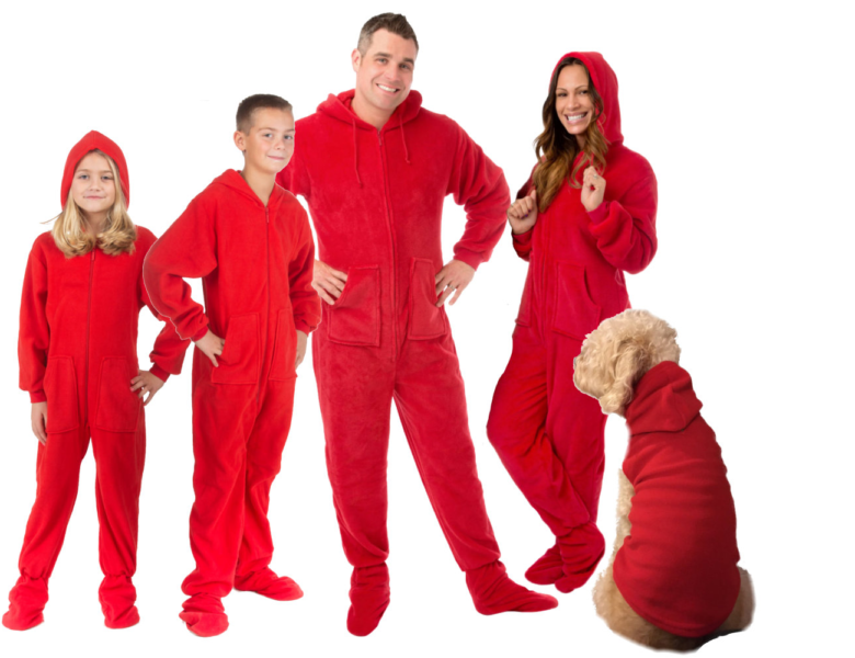 THE 8 BEST MATCHING FAMILY PAJAMAS FOR CHRISTMAS CELEBRATIONS