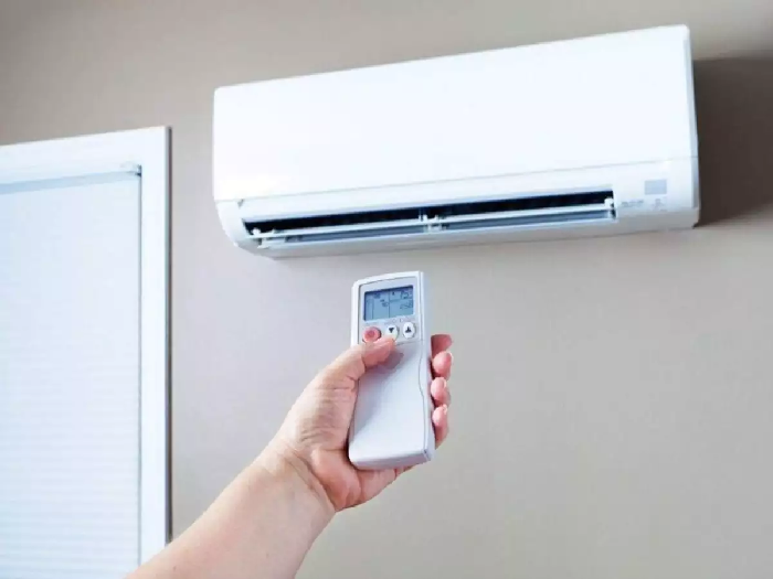 Best ACs in Surat Split , Inverter & Window in 2022 Review