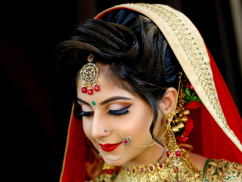 Do not do these mistakes while doing bridal makeup in winter