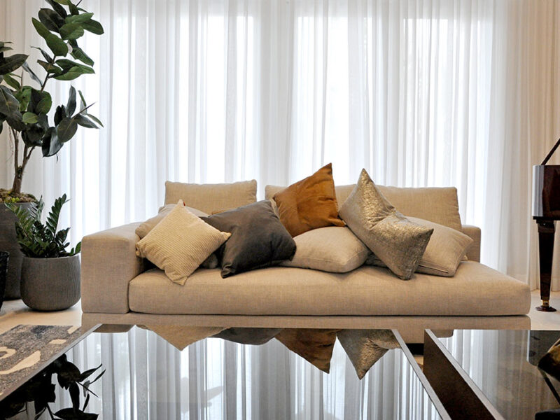 Interior Tips: dull sofa cushions give them a new look with these tips